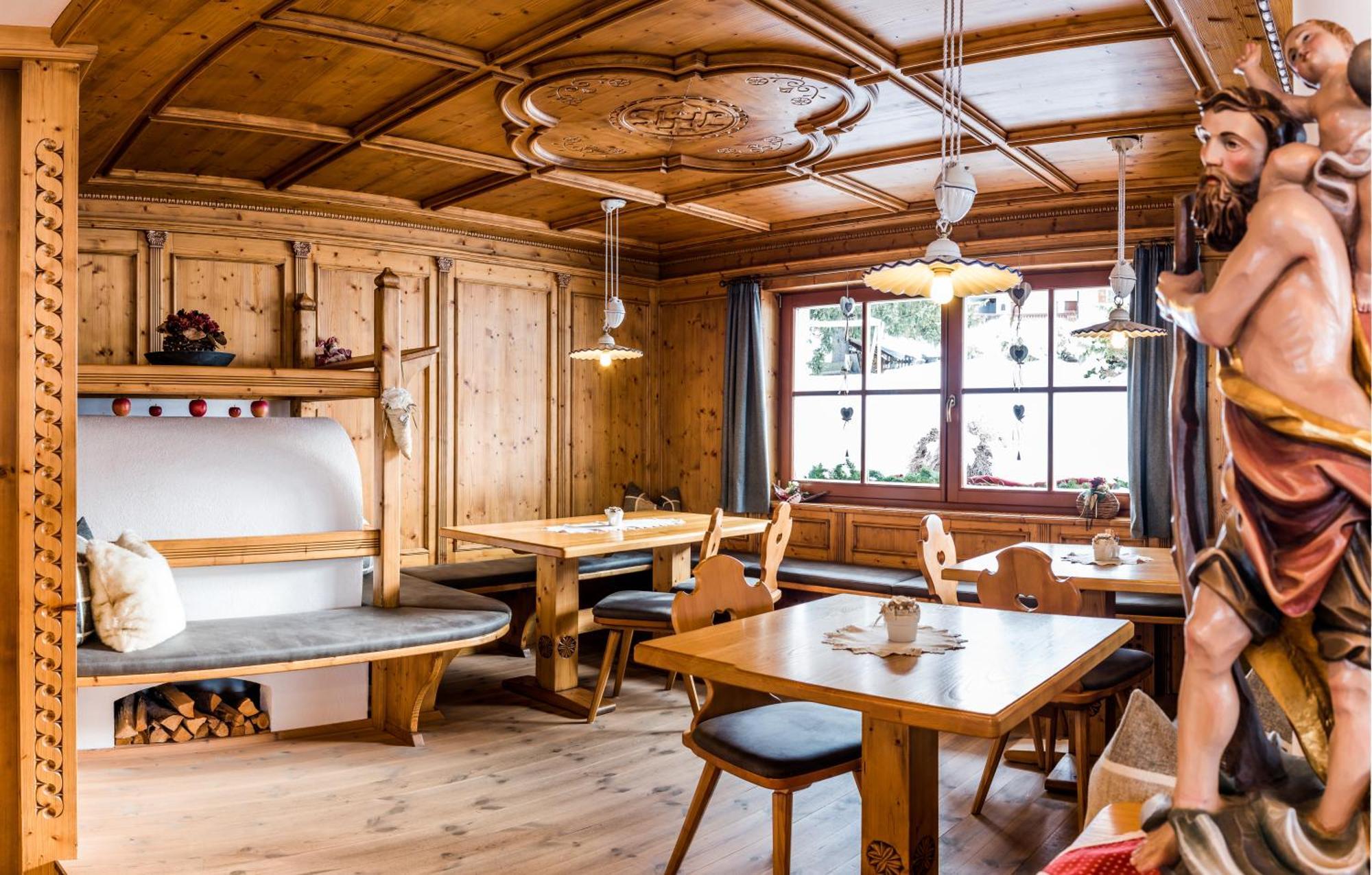 Garni Hotel Iris Сельва-ди-Валь-Гардена Экстерьер фото